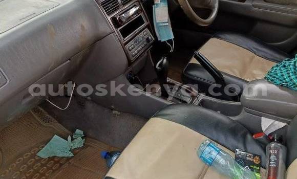 Nunua Ilio tumika Toyota Corolla Nyeupe Gari ndani ya Nairobi nchini Nairobi Nunua Ilio tumika Toyota Corolla Nyeupe Gari ndani ya Nairobi nchini Nairobi