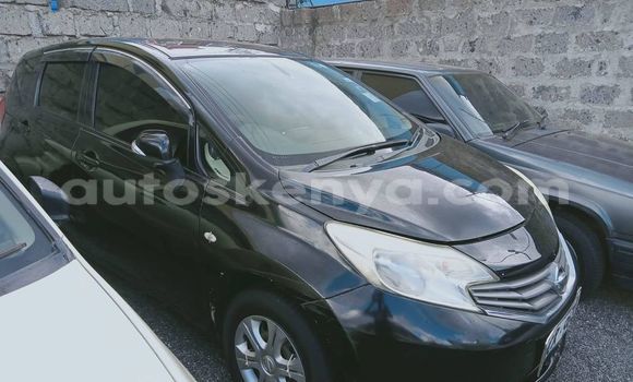 Oofamaa Nissan Note Black Makiinaa iti Nairobi keessatti Nairobi keessatti