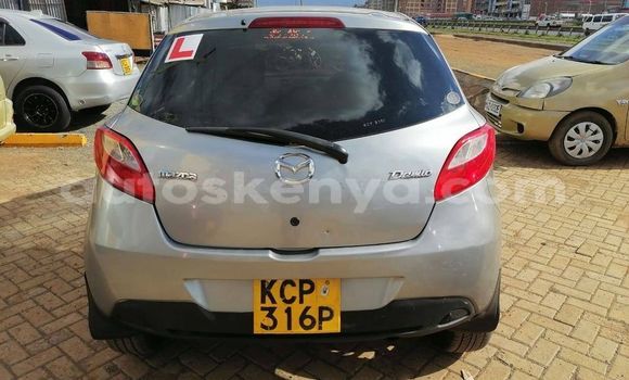 Nunua Ilio tumika Mazda Demio Fedha Gari ndani ya Nairobi nchini Nairobi Nunua Ilio tumika Mazda Demio Fedha Gari ndani ya Nairobi nchini Nairobi