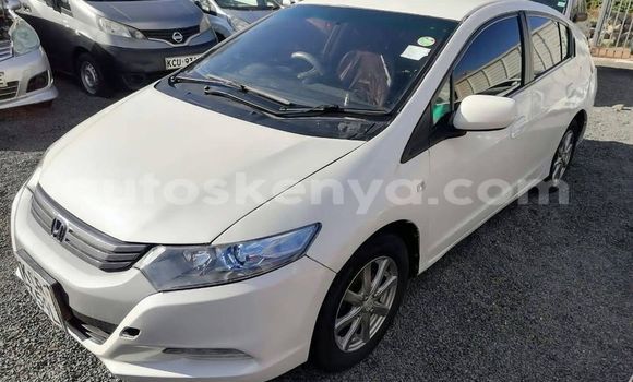 Nunua Ilio tumika Honda Insight Nyeupe Gari ndani ya Nairobi nchini Nairobi