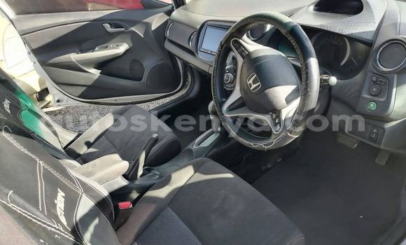 Nunua Ilio tumika Honda Insight Nyeupe Gari ndani ya Nairobi nchini Nairobi Nunua Ilio tumika Honda Insight Nyeupe Gari ndani ya Nairobi nchini Nairobi