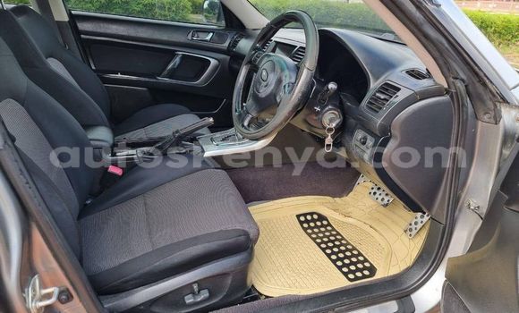 Nunua Ilio tumika Subaru Legacy Fedha Gari ndani ya Nairobi nchini Nairobi Nunua Ilio tumika Subaru Legacy Fedha Gari ndani ya Nairobi nchini Nairobi