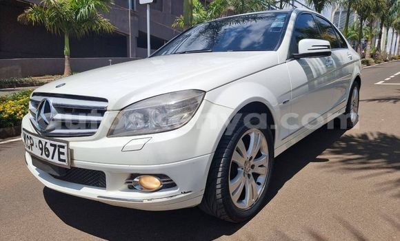 Nunua Ilio tumika Mercedes‒Benz C–Class Nyeupe Gari ndani ya Nairobi nchini Nairobi Nunua Ilio tumika Mercedes‒Benz C–Class Nyeupe Gari ndani ya Nairobi nchini Nairobi