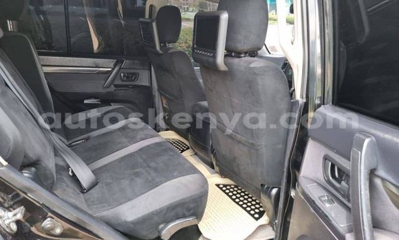 Nunua Ilio tumika Mitsubishi Pajero Nyeusi Gari ndani ya Nairobi nchini Nairobi Nunua Ilio tumika Mitsubishi Pajero Nyeusi Gari ndani ya Nairobi nchini Nairobi