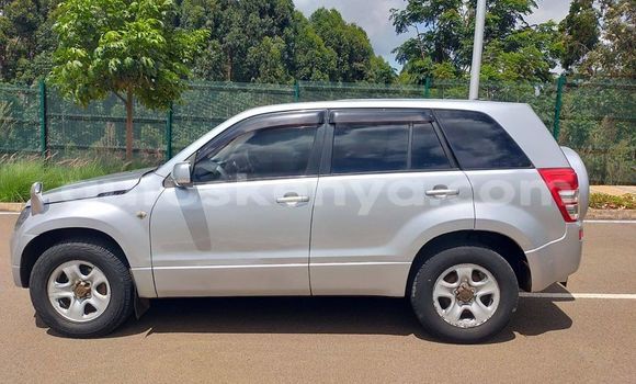 Nunua Ilio tumika Suzuki Escudo Fedha Gari ndani ya Nairobi nchini Nairobi Nunua Ilio tumika Suzuki Escudo Fedha Gari ndani ya Nairobi nchini Nairobi