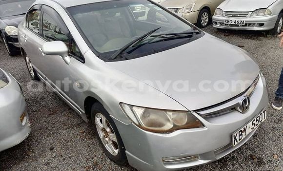 Nunua Ilio tumika Honda Civic Fedha Gari ndani ya Nairobi nchini Nairobi