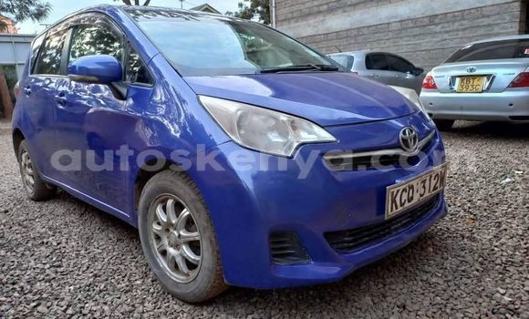 Oofamaa Toyota Ractis Blue Makiinaa iti Nairobi keessatti Nairobi keessatti