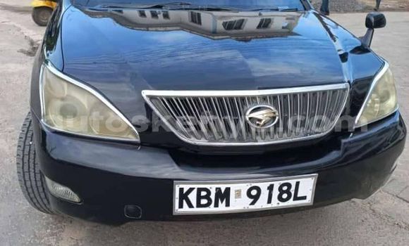 Oofamaa Toyota Harrier Black Makiinaa iti Nairobi keessatti Nairobi keessatti