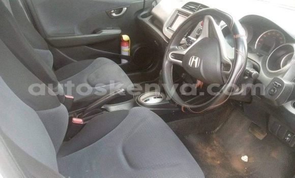 Buy Used Honda Fit White Car in Nairobi in Nairobi Buy Used Honda Fit White Car in Nairobi in Nairobi