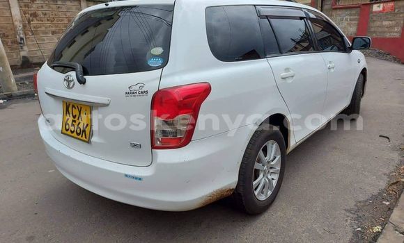 Oofamaa Toyota Fielder White Makiinaa iti Nairobi keessatti Nairobi keessatti Oofamaa Toyota Fielder White Makiinaa iti Nairobi keessatti Nairobi keessatti