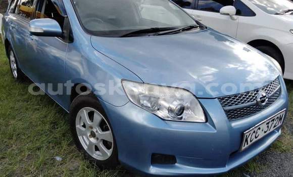 Oofamaa Toyota Fielder Blue Makiinaa iti Nairobi keessatti Nairobi keessatti