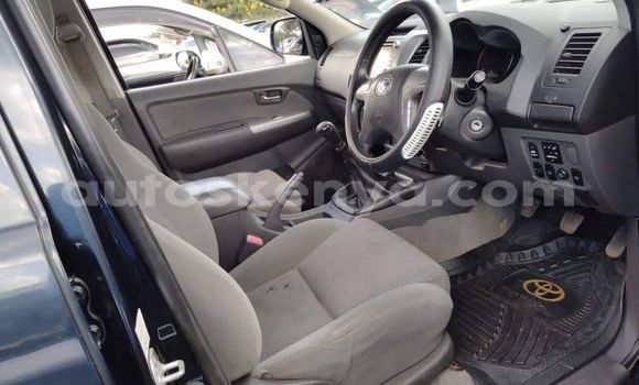 Oofamaa Toyota Hilux Black Makiinaa iti Nairobi keessatti Nairobi keessatti Oofamaa Toyota Hilux Black Makiinaa iti Nairobi keessatti Nairobi keessatti