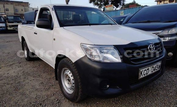 Nunua Ilio tumika Toyota Hilux Nyeupe Gari ndani ya Nairobi nchini Nairobi Nunua Ilio tumika Toyota Hilux Nyeupe Gari ndani ya Nairobi nchini Nairobi