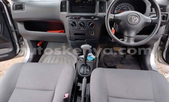 Oofamaa Toyota Succeed Silver Makiinaa iti Nairobi keessatti Nairobi keessatti Oofamaa Toyota Succeed Silver Makiinaa iti Nairobi keessatti Nairobi keessatti