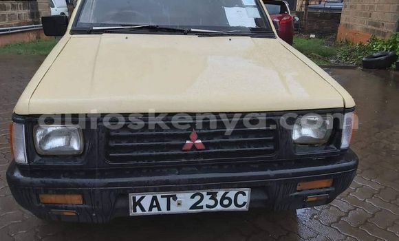 Oofamaa Mitsubishi L200 Beige Makiinaa iti Nairobi keessatti Nairobi keessatti Oofamaa Mitsubishi L200 Beige Makiinaa iti Nairobi keessatti Nairobi keessatti