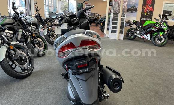 Buy Used Suzuki Burgman Black Bike in Garissa in Northeast Kenya Buy Used Suzuki Burgman Black Bike in Garissa in Northeast Kenya