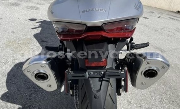 Buy New Suzuki HAYABUSA Silver Bike in Bura in Northeast Kenya Buy New Suzuki HAYABUSA Silver Bike in Bura in Northeast Kenya