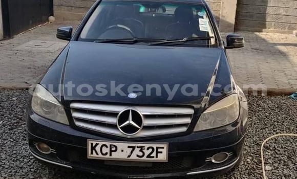 Oofamaa Mercedes‒Benz C–Class Black Makiinaa iti Nairobi keessatti Nairobi keessatti