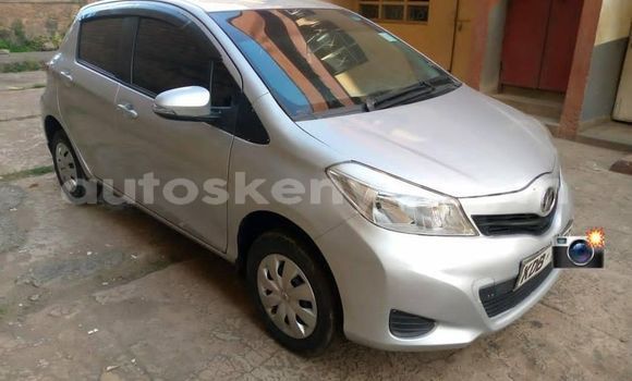 Oofamaa Toyota Vitz Silver Makiinaa iti Nairobi keessatti Nairobi keessatti Oofamaa Toyota Vitz Silver Makiinaa iti Nairobi keessatti Nairobi keessatti
