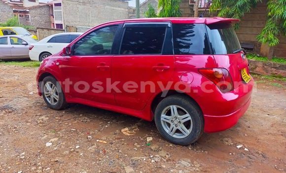 Oofamaa Toyota IST Red Makiinaa iti Nairobi keessatti Nairobi keessatti Oofamaa Toyota IST Red Makiinaa iti Nairobi keessatti Nairobi keessatti