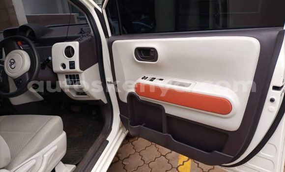 Oofamaa Toyota Porte White Makiinaa iti Nairobi keessatti Nairobi keessatti Oofamaa Toyota Porte White Makiinaa iti Nairobi keessatti Nairobi keessatti