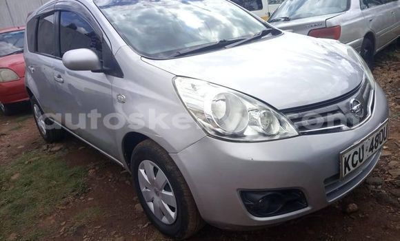 Oofamaa Nissan Note Silver Makiinaa iti Kiambu keessatti Central Kenya keessatti Oofamaa Nissan Note Silver Makiinaa iti Kiambu keessatti Central Kenya keessatti