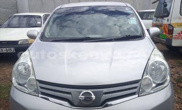 Oofamaa Nissan Note Silver Makiinaa iti Kiambu keessatti Central Kenya keessatti Oofamaa Nissan Note Silver Makiinaa iti Kiambu keessatti Central Kenya keessatti