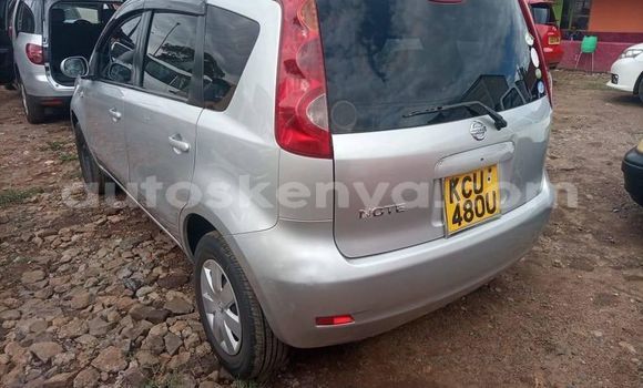 Oofamaa Nissan Note Silver Makiinaa iti Kiambu keessatti Central Kenya keessatti Oofamaa Nissan Note Silver Makiinaa iti Kiambu keessatti Central Kenya keessatti