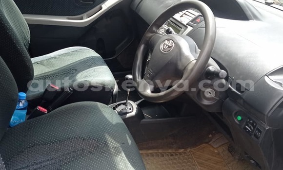 Oofamaa Toyota Vitz Silver Makiinaa iti Nairobi keessatti Nairobi keessatti Oofamaa Toyota Vitz Silver Makiinaa iti Nairobi keessatti Nairobi keessatti
