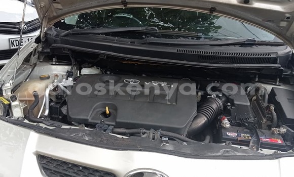 Oofamaa Toyota Auris Silver Makiinaa iti Nairobi keessatti Nairobi keessatti Oofamaa Toyota Auris Silver Makiinaa iti Nairobi keessatti Nairobi keessatti