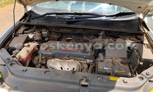 Oofamaa Toyota Vanguard White Makiinaa iti Nairobi keessatti Nairobi keessatti Oofamaa Toyota Vanguard White Makiinaa iti Nairobi keessatti Nairobi keessatti