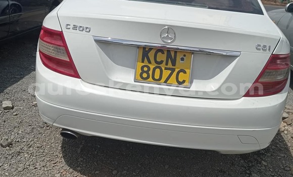 Oofamaa Mercedes‒Benz C–Class White Makiinaa iti Nairobi keessatti Nairobi keessatti Oofamaa Mercedes‒Benz C–Class White Makiinaa iti Nairobi keessatti Nairobi keessatti