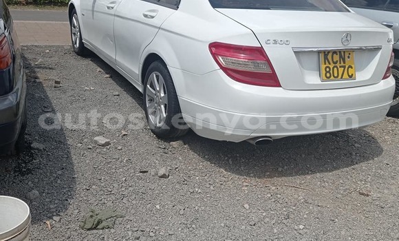 Oofamaa Mercedes‒Benz C–Class White Makiinaa iti Nairobi keessatti Nairobi keessatti Oofamaa Mercedes‒Benz C–Class White Makiinaa iti Nairobi keessatti Nairobi keessatti