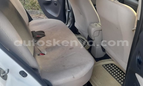 Oofamaa Toyota Belta White Makiinaa iti Nairobi keessatti Nairobi keessatti Oofamaa Toyota Belta White Makiinaa iti Nairobi keessatti Nairobi keessatti