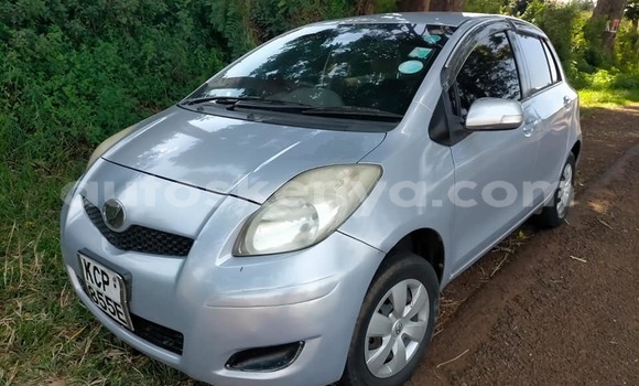 Oofamaa Toyota Vitz Blue Makiinaa iti Nairobi keessatti Nairobi keessatti Oofamaa Toyota Vitz Blue Makiinaa iti Nairobi keessatti Nairobi keessatti