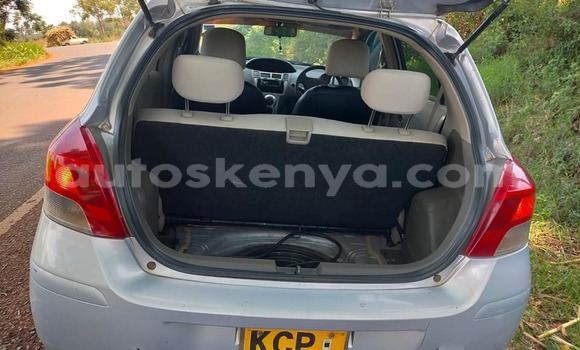 Oofamaa Toyota Vitz Blue Makiinaa iti Nairobi keessatti Nairobi keessatti Oofamaa Toyota Vitz Blue Makiinaa iti Nairobi keessatti Nairobi keessatti