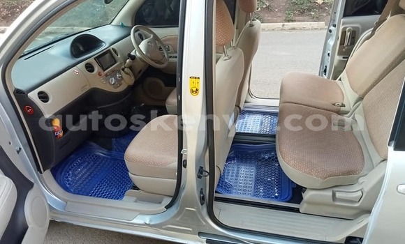 Oofamaa Toyota Sienta Silver Makiinaa iti Nairobi keessatti Nairobi keessatti Oofamaa Toyota Sienta Silver Makiinaa iti Nairobi keessatti Nairobi keessatti
