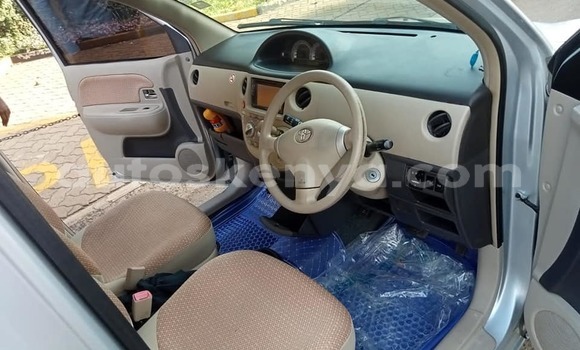 Oofamaa Toyota Sienta Silver Makiinaa iti Nairobi keessatti Nairobi keessatti Oofamaa Toyota Sienta Silver Makiinaa iti Nairobi keessatti Nairobi keessatti