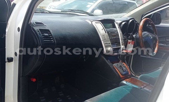 Oofamaa Toyota Harrier White Makiinaa iti Nairobi keessatti Nairobi keessatti Oofamaa Toyota Harrier White Makiinaa iti Nairobi keessatti Nairobi keessatti