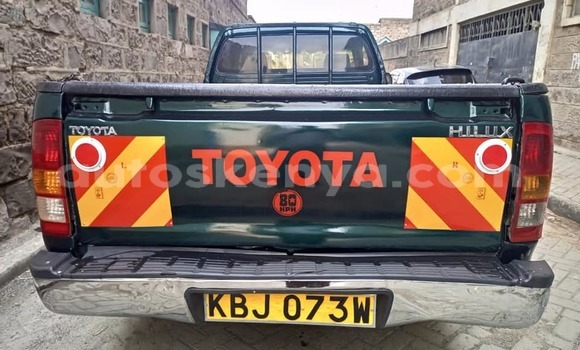 Oofamaa Toyota Hilux Green Makiinaa iti Nairobi keessatti Nairobi keessatti Oofamaa Toyota Hilux Green Makiinaa iti Nairobi keessatti Nairobi keessatti