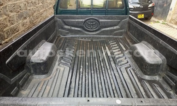 Oofamaa Toyota Hilux Green Makiinaa iti Nairobi keessatti Nairobi keessatti Oofamaa Toyota Hilux Green Makiinaa iti Nairobi keessatti Nairobi keessatti