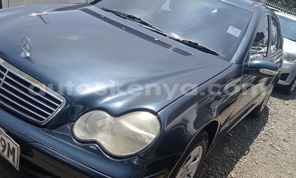 Oofamaa Mercedes‒Benz C–Class Blue Makiinaa iti Nairobi keessatti Nairobi keessatti Oofamaa Mercedes‒Benz C–Class Blue Makiinaa iti Nairobi keessatti Nairobi keessatti