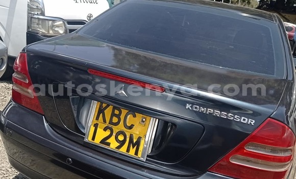 Oofamaa Mercedes‒Benz C–Class Blue Makiinaa iti Nairobi keessatti Nairobi keessatti Oofamaa Mercedes‒Benz C–Class Blue Makiinaa iti Nairobi keessatti Nairobi keessatti