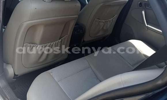 Oofamaa Mercedes‒Benz C–Class Blue Makiinaa iti Nairobi keessatti Nairobi keessatti Oofamaa Mercedes‒Benz C–Class Blue Makiinaa iti Nairobi keessatti Nairobi keessatti
