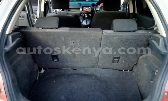 Oofamaa Mazda Demio Silver Makiinaa iti Nairobi keessatti Nairobi keessatti Oofamaa Mazda Demio Silver Makiinaa iti Nairobi keessatti Nairobi keessatti
