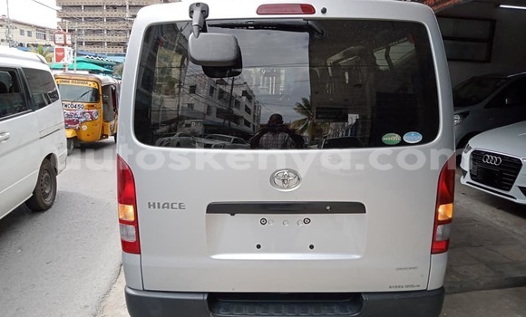 Nunua Ilio tumika Toyota Hiace Fedha Gari ndani ya Mombasa nchini Kenya ya Pwani Nunua Ilio tumika Toyota Hiace Fedha Gari ndani ya Mombasa nchini Kenya ya Pwani