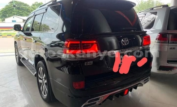 Nunua Ilio tumika Toyota Land Cruiser Nyeusi Gari ndani ya Mombasa nchini Kenya ya Pwani Nunua Ilio tumika Toyota Land Cruiser Nyeusi Gari ndani ya Mombasa nchini Kenya ya Pwani