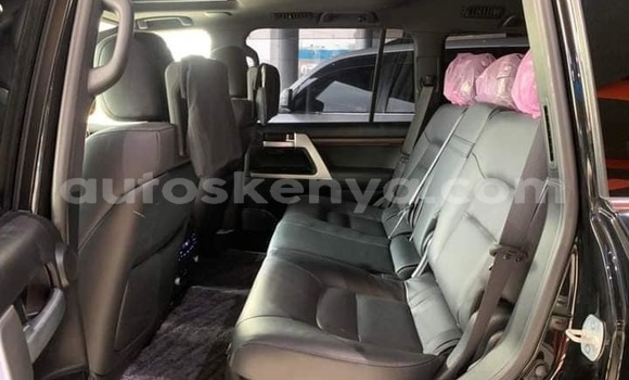 Nunua Ilio tumika Toyota Land Cruiser Nyeusi Gari ndani ya Mombasa nchini Kenya ya Pwani Nunua Ilio tumika Toyota Land Cruiser Nyeusi Gari ndani ya Mombasa nchini Kenya ya Pwani