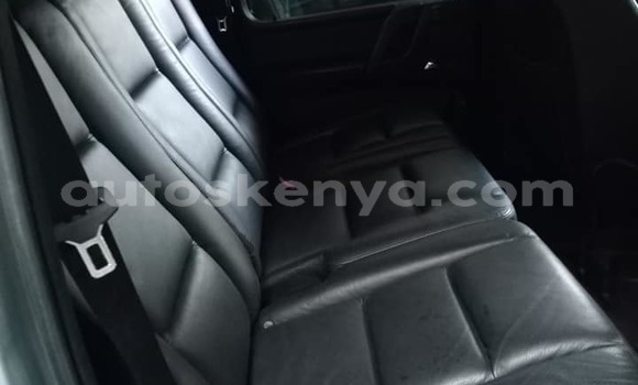 Nunua Ilio tumika Mercedes‒Benz G-klasse Fedha Gari ndani ya Mombasa nchini Kenya ya Pwani Nunua Ilio tumika Mercedes‒Benz G-klasse Fedha Gari ndani ya Mombasa nchini Kenya ya Pwani