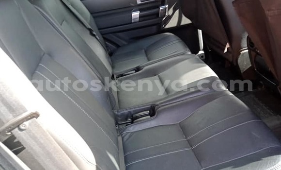 Nunua Ilio tumika Land Rover Discovery Nyeusi Gari ndani ya Mombasa nchini Kenya ya Pwani Nunua Ilio tumika Land Rover Discovery Nyeusi Gari ndani ya Mombasa nchini Kenya ya Pwani